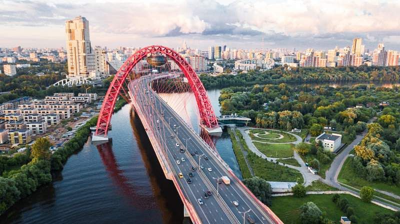 Zhivopisny Bridge, Moscow